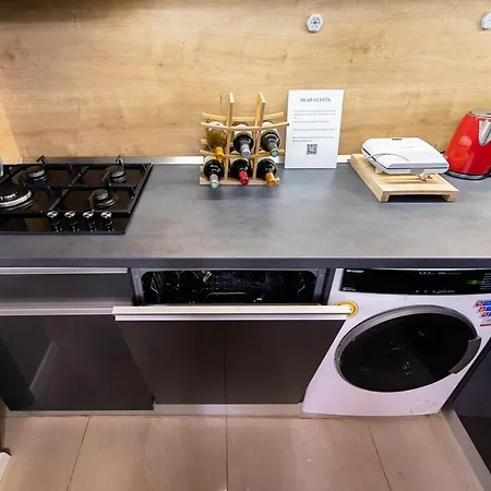 Apartament Lazys Haven Modern 2br In Center